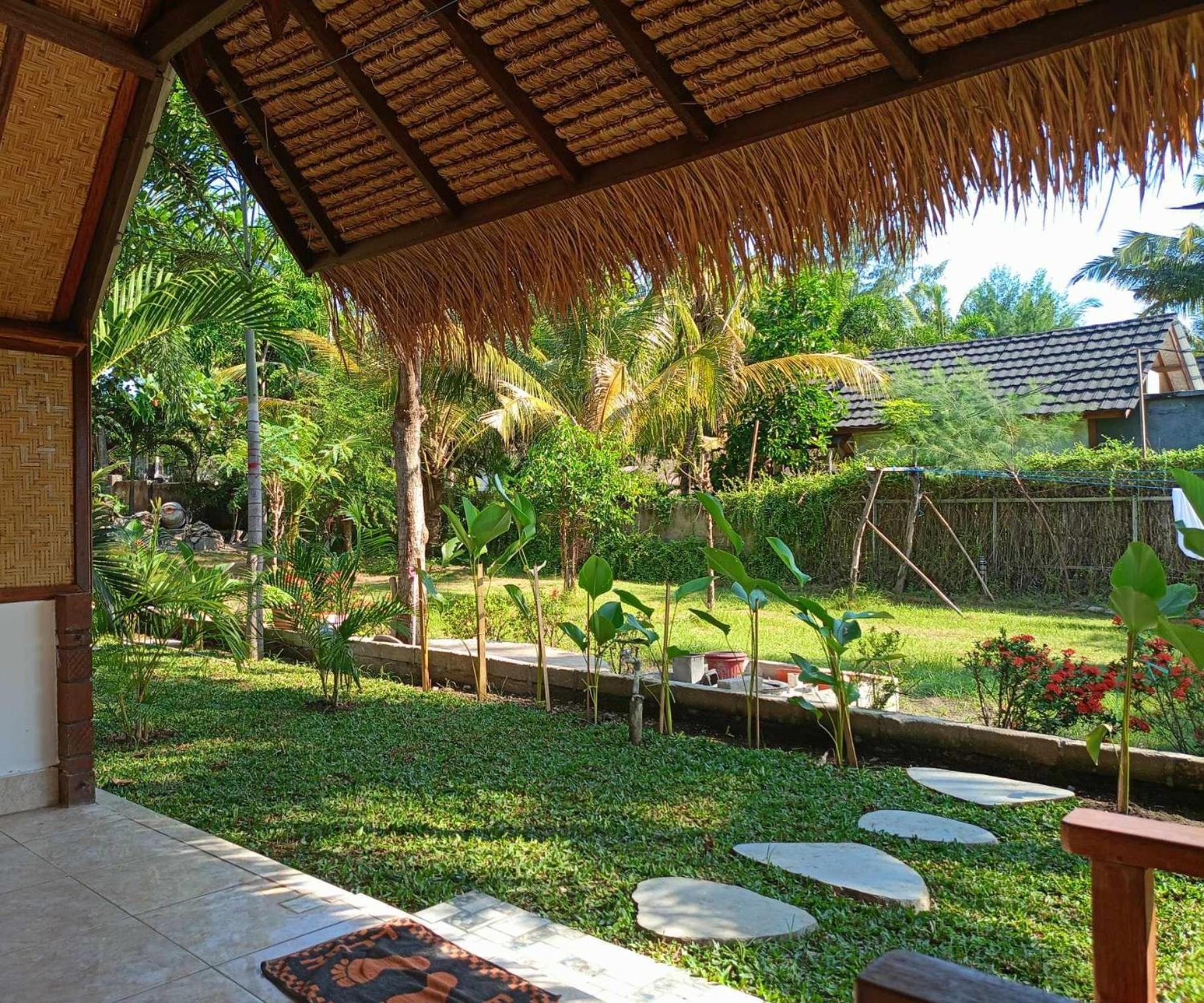 Bintang Tiga